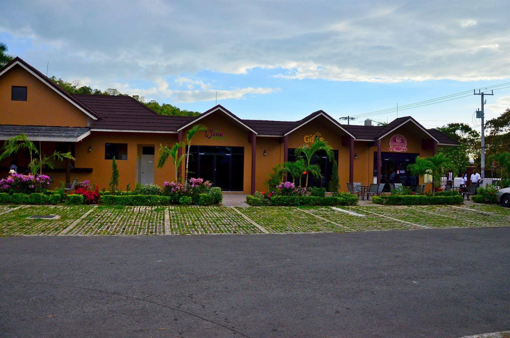 Donway, A Jamaican Style Village Montego Bay Exterior photo