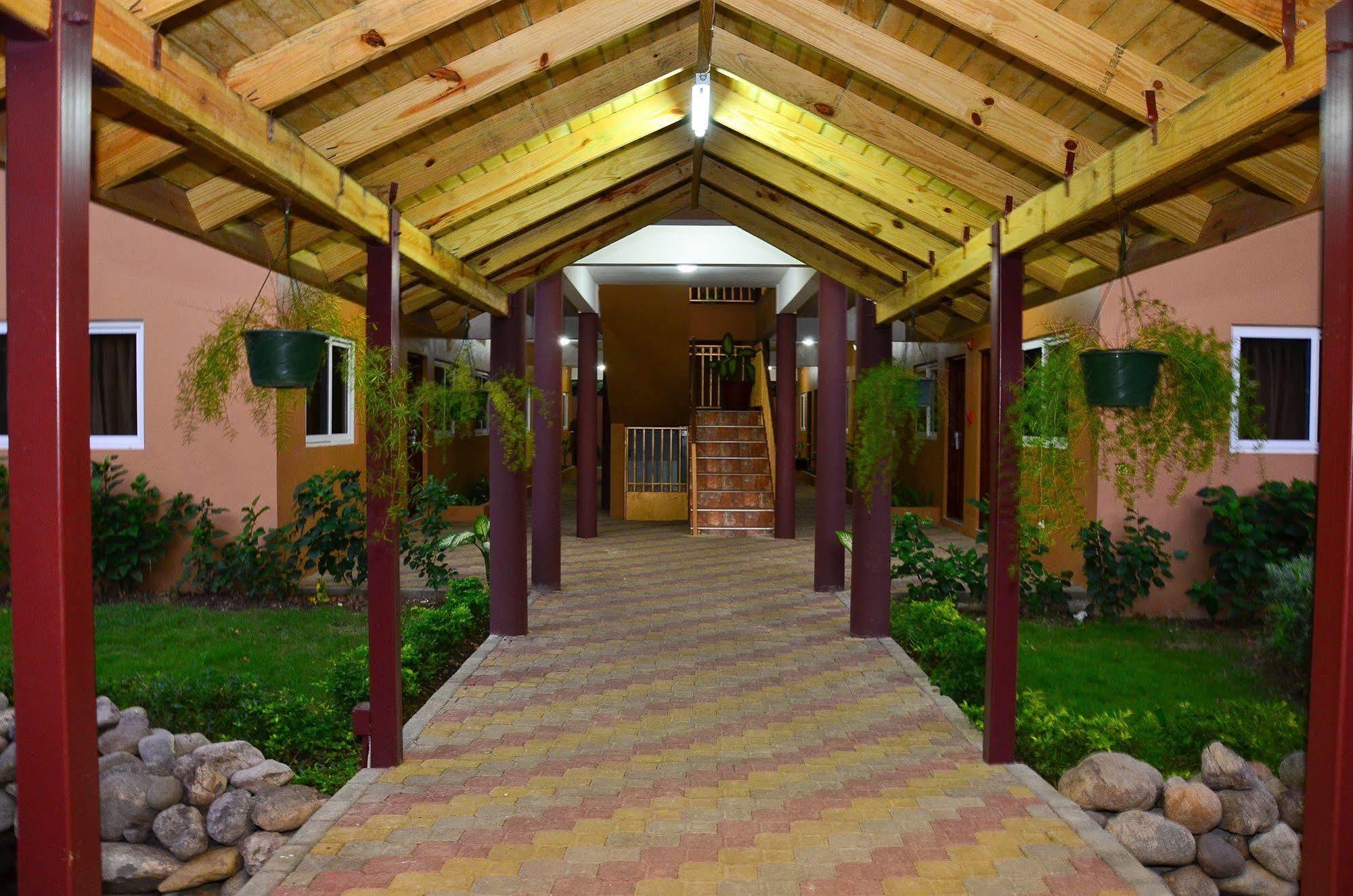 Donway, A Jamaican Style Village Montego Bay Exterior photo